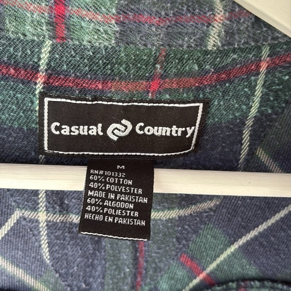 Casual Country Pearl Snap Blue and Green Plaid Flannel Button-Up Shirt medium - Picture 2 of 5